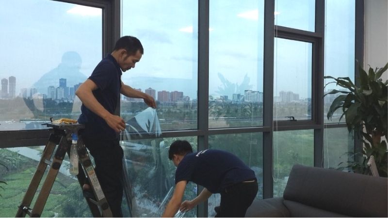 Sử dụng phim cách nhiệt cho cửa kính