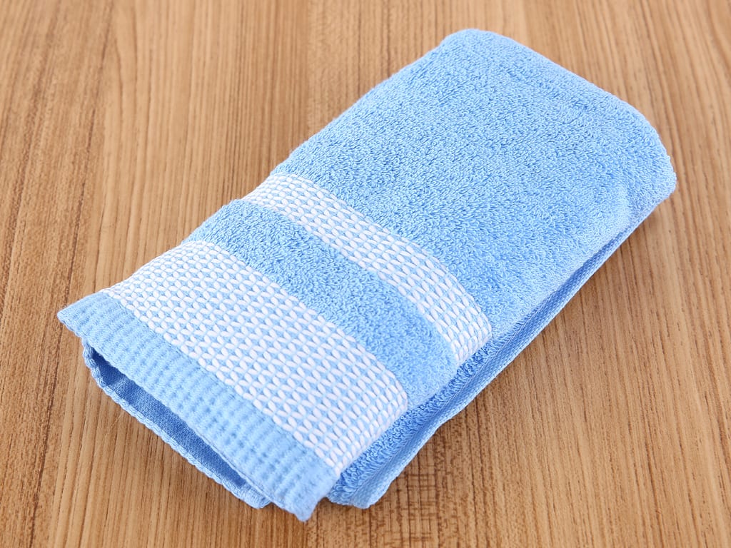 Cách vệ sinh mành tre